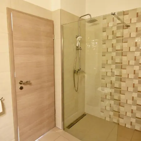 Apartman Noa 4 By Interhome Tar-Vabriga