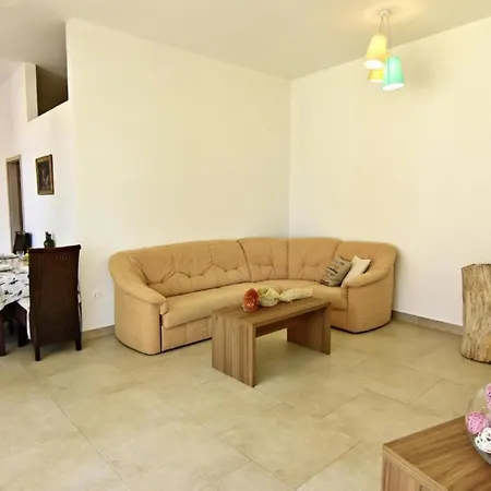 Noa 4 By Interhome Apartman Tar-Vabriga