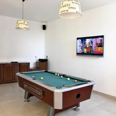 Noa 4 By Interhome Tar-Vabriga