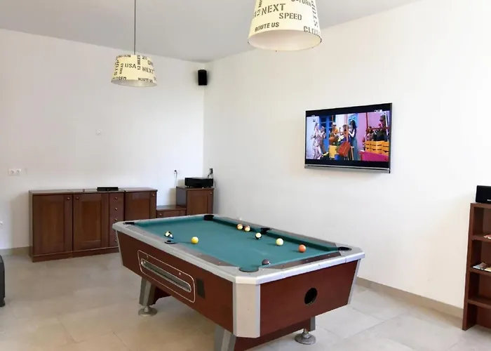 Noa 4 By Interhome Tar-Vabriga